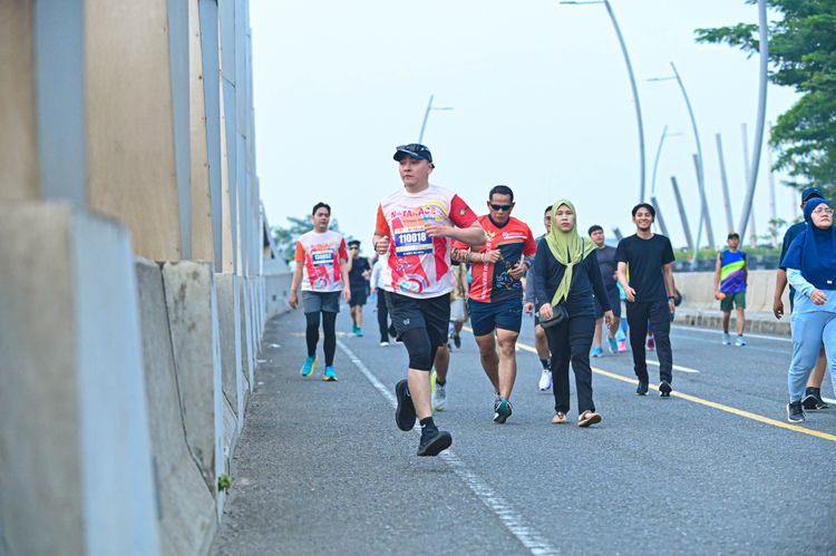 Race photo from NOTARACE 2025