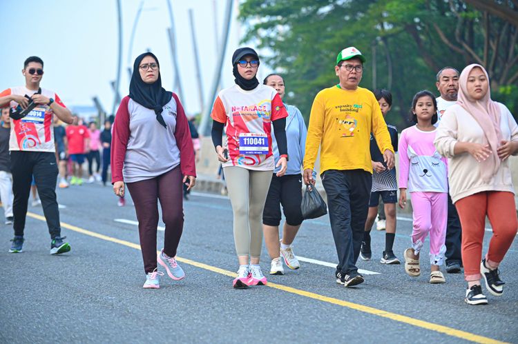 Race photo from NOTARACE 2025
