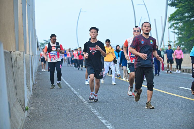 Race photo from NOTARACE 2025