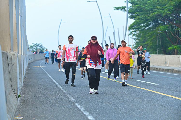 Race photo from NOTARACE 2025