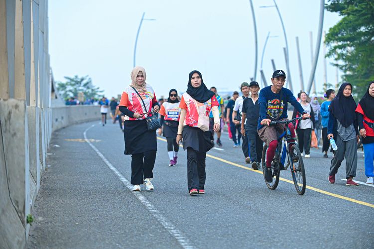 Race photo from NOTARACE 2025