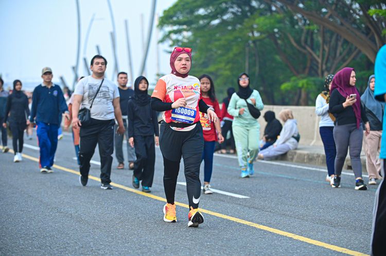 Race photo from NOTARACE 2025