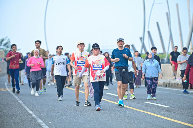 Race photo from NOTARACE 2025