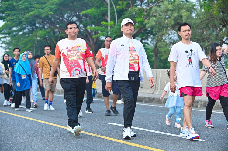 Race photo from NOTARACE 2025
