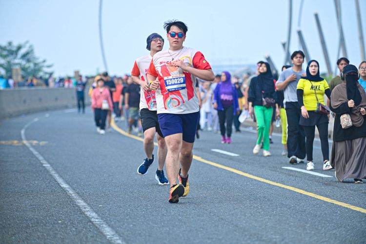 Race photo from NOTARACE 2025