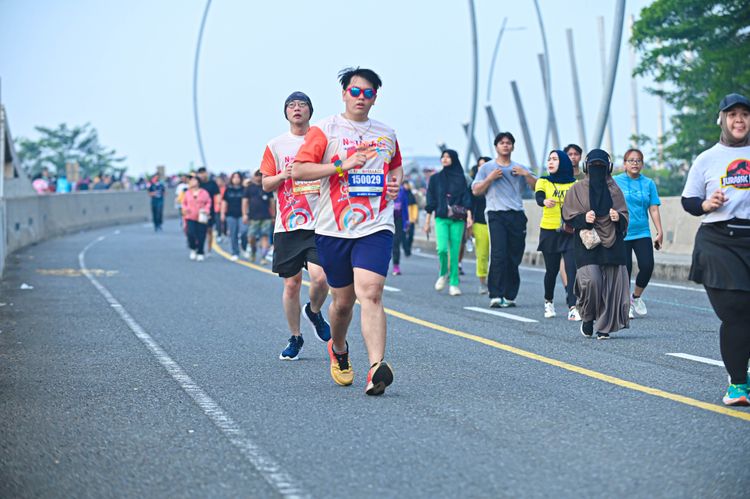 Race photo from NOTARACE 2025