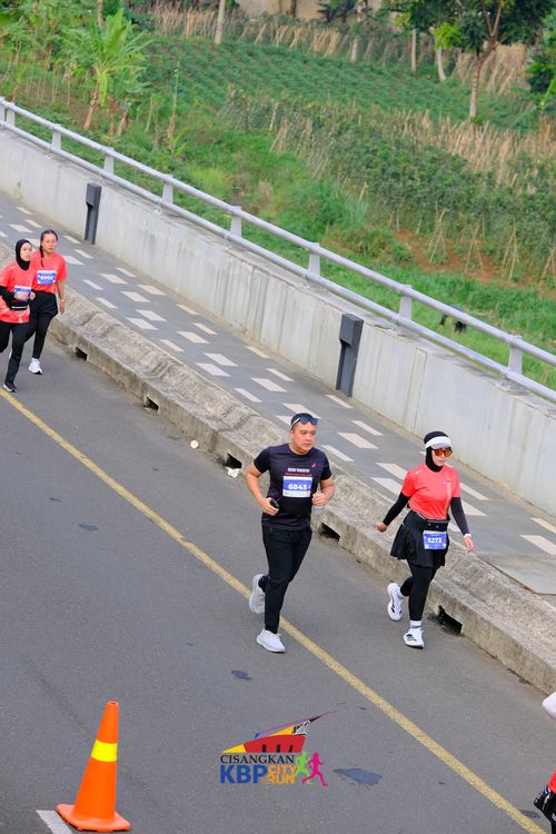 Race photo from CISANGKAN KBP CITY RUN 2025