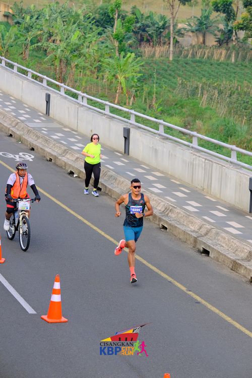 Race photo from CISANGKAN KBP CITY RUN 2025