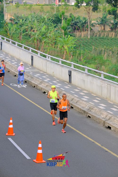 Race photo from CISANGKAN KBP CITY RUN 2025