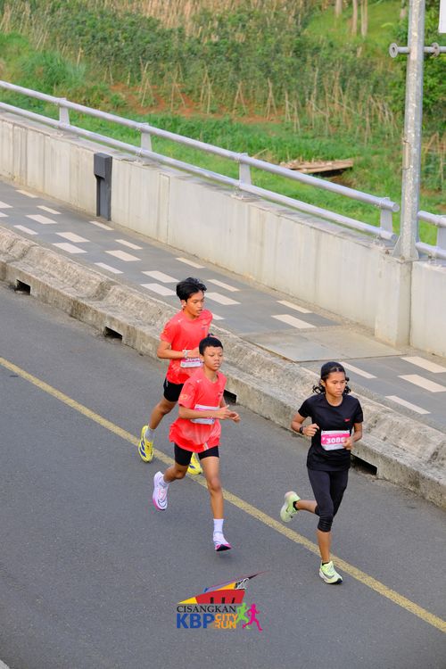 Race photo from CISANGKAN KBP CITY RUN 2025