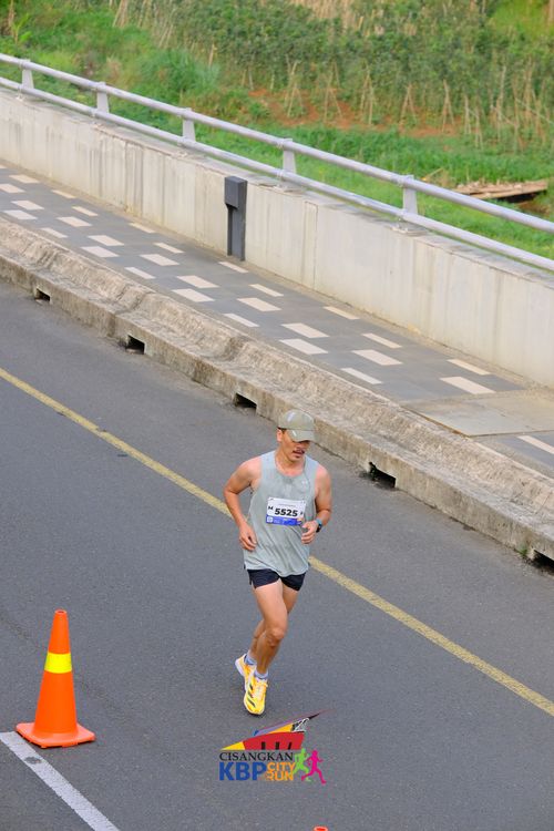 Race photo from CISANGKAN KBP CITY RUN 2025