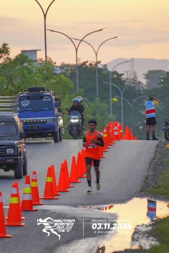 Race photo from Arutmin Borneo Run 2024