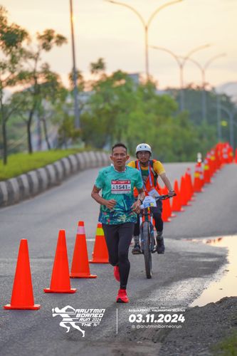 Race photo from Arutmin Borneo Run 2024