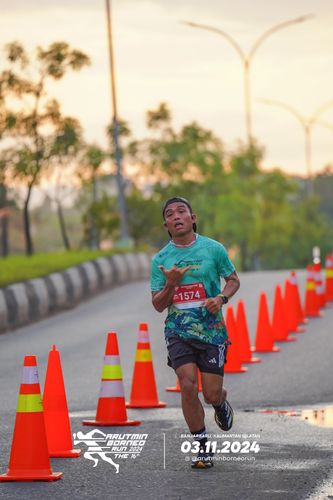 Race photo from Arutmin Borneo Run 2024
