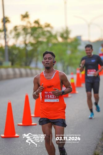 Race photo from Arutmin Borneo Run 2024