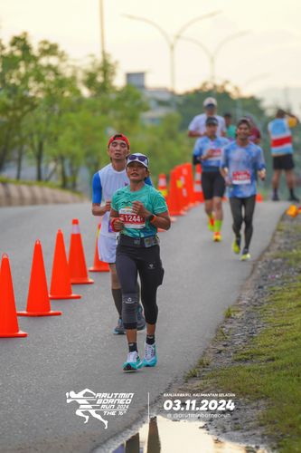 Race photo from Arutmin Borneo Run 2024