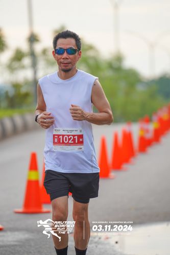 Race photo from Arutmin Borneo Run 2024