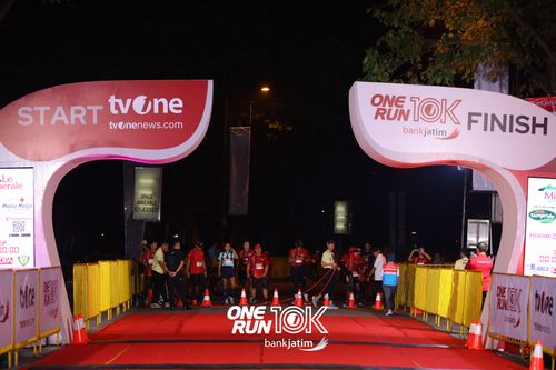 Race photo from ONE RUN 10 K