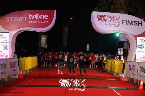 Race photo from ONE RUN 10 K