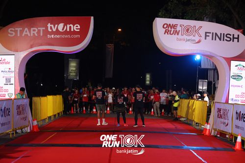 Race photo from ONE RUN 10 K