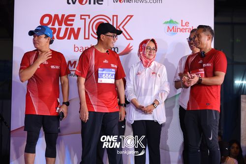 Race photo from ONE RUN 10 K