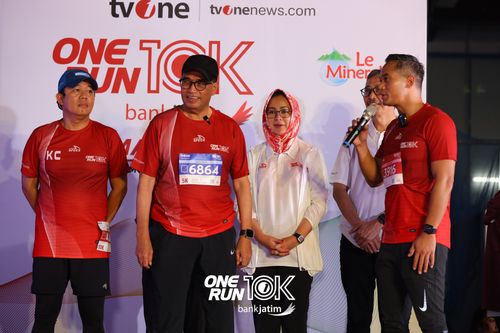 Race photo from ONE RUN 10 K
