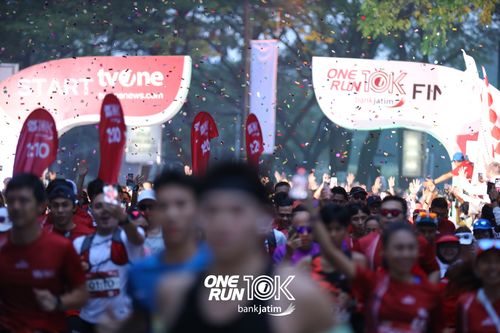 Race photo from ONE RUN 10 K