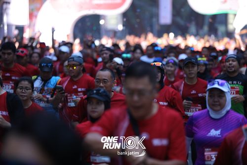 Race photo from ONE RUN 10 K