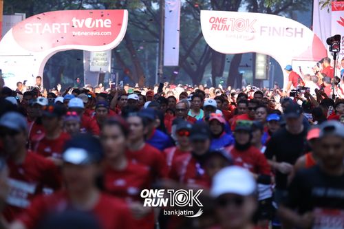 Race photo from ONE RUN 10 K