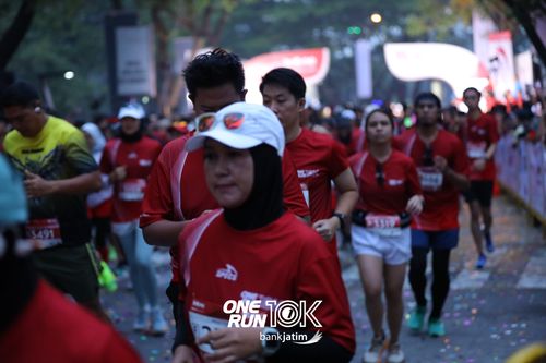 Race photo from ONE RUN 10 K