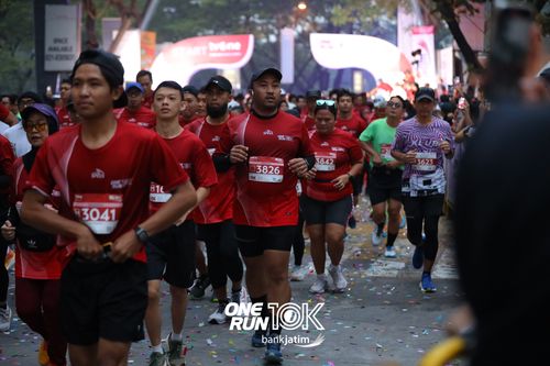 Race photo from ONE RUN 10 K