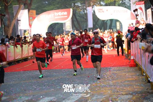 Race photo from ONE RUN 10 K