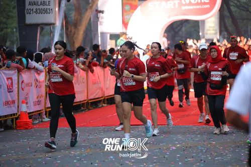 Race photo from ONE RUN 10 K