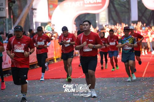 Race photo from ONE RUN 10 K