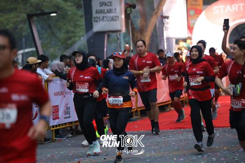 Race photo from ONE RUN 10 K