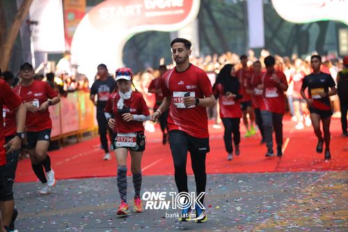 Race photo from ONE RUN 10 K