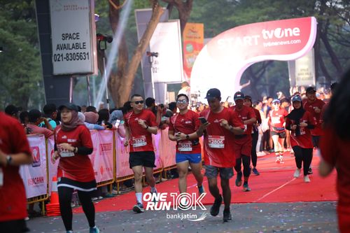 Race photo from ONE RUN 10 K