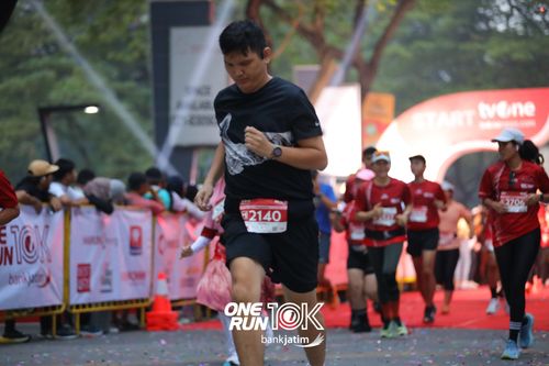 Race photo from ONE RUN 10 K