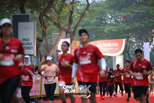 Race photo from ONE RUN 10 K