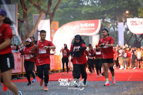 Race photo from ONE RUN 10 K