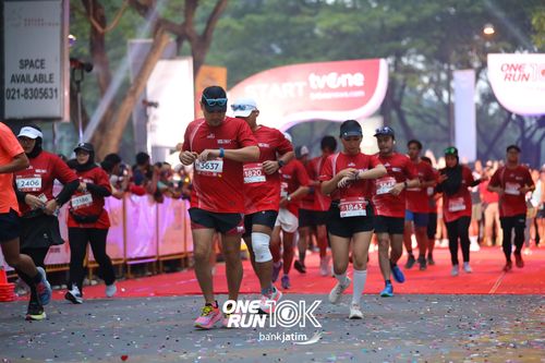 Race photo from ONE RUN 10 K