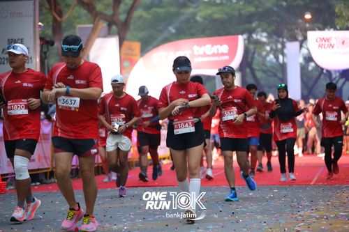 Race photo from ONE RUN 10 K