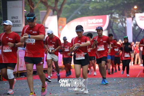 Race photo from ONE RUN 10 K