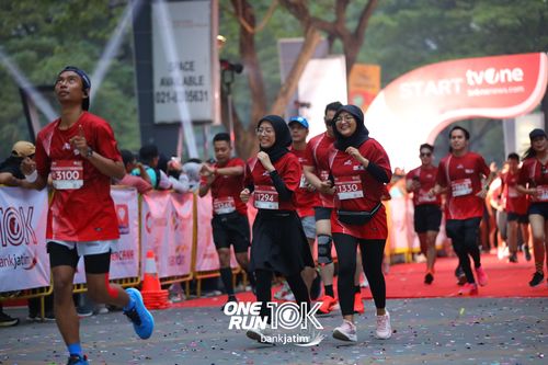 Race photo from ONE RUN 10 K