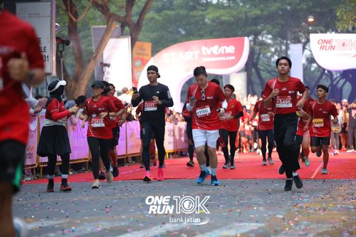 Race photo from ONE RUN 10 K