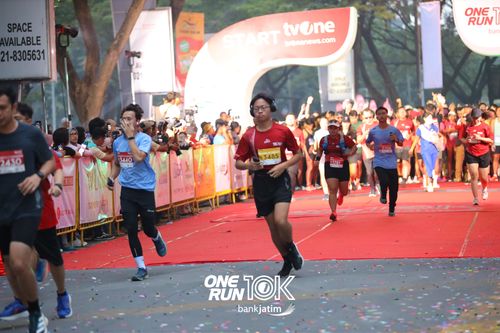 Race photo from ONE RUN 10 K