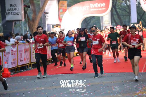 Race photo from ONE RUN 10 K