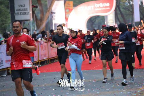 Race photo from ONE RUN 10 K