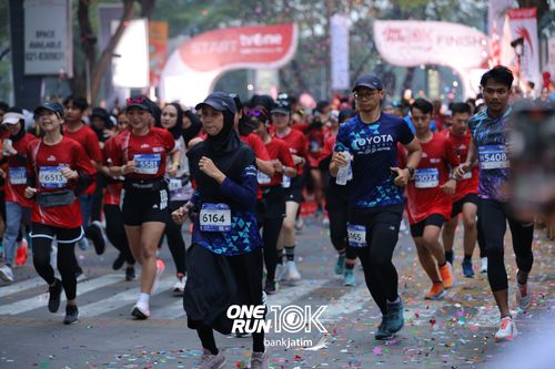 Race photo from ONE RUN 10 K