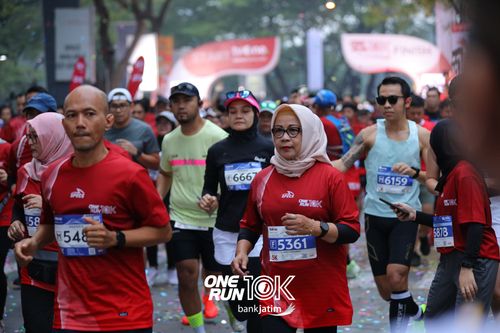 Race photo from ONE RUN 10 K